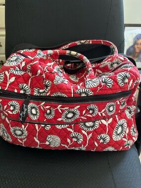 Vera Bradley Retired Deco Daisy Duffel